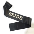 Elegante fascia da sposa in raso nero con scritte BRIDE in perle per feste nuziali - Fascia in Raso Nero (BRIDE Perla Strass)
