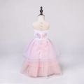 Rückansicht Mädchen Prinzessin Kleid mit weißem Oberteil und rosa Lagenrock aus Tüll - 100cm / Rosa Einhorn Stil