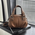 Borsa a mano retrò in pelle marrone scuro con finiture in argento vintage e luci - Marrone