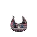 Borsa a mezzaluna etnica con motivi boho colorati intrecciati e ciondoli a nappa - Stile 1