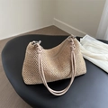 Borsa hobo beige in paglia intrecciata con spalline in pelle e anelli metallici - Cachi