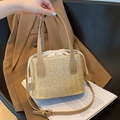 Sac bandoulière en paille beige avec lanières en cuir marron et pochette intérieure - Kaki