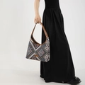 Etnische geweven tote bag met geometrische patronen en bruine leren handvatten - Style 1 Brown