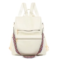 Beigefarbener Rucksack aus Kunstleder mit geometrischer Steppung und Ethno-Schultergurt - Weiß