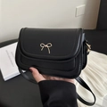 Bolso de hombro minimalista de cuero sintético negro mate con hebilla de lazo dorado - 19*7*12.5 / Negro