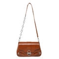 Sac bandoulière en cuir marron caramel avec boucle argentée en U et bandoulière chaîne - Marron