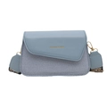 Borsa a tracolla chic in pelle azzurra e denim con tracolla larga e logo dorato - Blu