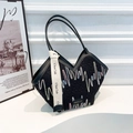 Borsa tote a trapezio nera con ricamo a onde colorate e ampia tracolla in tessuto - Nero