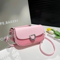Rosa Patchwork-Unterarmtasche mit silberner D-Schnalle und elegantem Minimal-Stil - Rosa