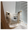 Borsa a tracolla in nylon bianco sporco con tessuto testurizzato e tracolla regolabile - Bianco