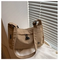 Borsa a tracolla impermeabile in nylon kaki con tracolla regolabile per pendolari - Cachi