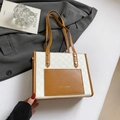 Contrast color beige and brown tote bag with checkerboard pattern and front pocket - Brown