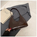 Borsa hobo marrone scuro in pelle verniciata lucida con piedini in metallo argento - Senza Ciondolo / Marrone