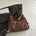 Bolso tote retro marrón oscuro con lazo decorativo y cremalleras dobles en ante premium - Marrón
