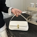 Elegante bolso de hombro blanco con relieve de cocodrilo y cierre de cápsula dorado - Blanco