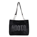 Bolso tote de felpa negra con parche HOOTO y asa de cadena de plata y cuero - Negro
