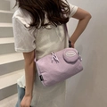 Borsa a tracolla in nylon lavanda con portamonete rotondo rimovibile e tracolla larga - Stile Borsa nella Borsa / Viola