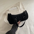 Schwarze Vintage-Achseltasche mit zwei Cargotaschen und Silberschnallen für Damen - Schwarz
