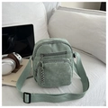 Bolso bandolera de pana verde claro con múltiples bolsillos y correa ancha tejida - Verde