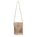 Borsa a tracolla sabbia in ecopelle scamosciata con borchie vintage e frange lunghe - Cachi