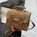 Braune Leder-Umhängetasche im Vintage-Stil mit Goldnieten und verstellbarem Gurt - Khaki