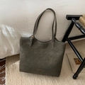 Grand sac cabas gris foncé avec surpiqûres blanches et logo doré style moderne - Noir (Sans Pendentif)