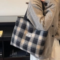 Large capacity tote bag with black and white plaid pattern and woven shoulder straps - Large / No Pendant / Black