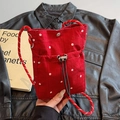 Mini sac à bandoulière rouge plissé avec motif floral blanc et cordon de serrage - Bordeaux