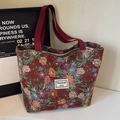 Borsa tote vintage in tela bordeaux con motivi floreali jacquard e tracolle ampie - Stile Grande con Cerniera / Borgogna