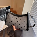 Borsa sottobraccio in lana grigia con pois neri e dettaglio di fiocco decorativo - Fiocco a Pois