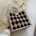Borsa tote in lino con motivo a rombi bianco e nero e manici in corda di cotone - Cachi e Nero a Quadri