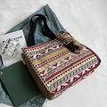 Borsa tote in tela etnica con stampe geometriche bohémien e ciondolo a forma di orso - Portachiavi a Forma di Coniglio / Borgogna