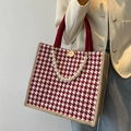 Grande borsa tote in tela pied-de-poule rossa con catena di perle e bottone in legno - Pied de poule rosso e bianco / Rosso