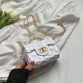 Mini white jelly bag for girls featuring pearl handle and gold chain strap - White