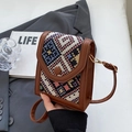 Schoudertas met vintage geometrisch geweven patroon en bruine lederen details - Zwart zonder Hanger