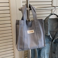 Sac cabas en toile bleu-gris avec bandoulière réglable et étiquette tendance - Gris