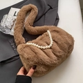 Bolso nube de felpa camel oscuro con cadena de perlas decorativa y correa ancha - Marrón