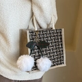 Borsa da pranzo in lino con motivo in tweed e grandi ciondoli a ciliegia in peluche bianco - Stile Cerniera Nero Con Ciondolo Ciliegia Bianco
