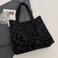Grande borsa tote in tela nera con trama floreale 3D per il pendolarismo alla moda - L Nero