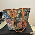 Floral tapestry tote bag with vintage rose pattern and brown leather handles - Black