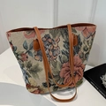Large floral jacquard canvas tote bag with brown leather straps in retro vintage style - Red
