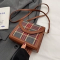 Bolso bandolera cuadrado vintage de cuadros con ribete de cuero marrón y correa ajustable - Rojo