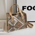 Sac fourre-tout tissé de style ethnique avec motifs géométriques et anses en toile - Style Sangle Kaki