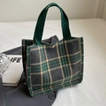 Borsa tote in tela a scacchi verde scuro con manici intrecciati e bottone a pressione d'oro - Piccolo / Senza Ciondolo / Verde