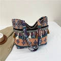 Ethno-Boho-Einkaufstasche mit bunten Quasten und geometrischen Webmustern - Orange und Grün (Stil 2)