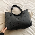 Bolso tote gris oscuro con estampado de estrellas y asas negras de gran estilo - Estrella