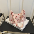 Sac sous le bras en velours rose avec imprimé fraise et large bandoulière confortable - Rose