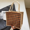 Mini-Jute-Tragetasche mit rot-blauem Hahnentrittmuster und gewebten Seilgriffen - Khaki Reißverschlusstyp