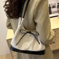 Bolso tote vintage de espiga con ribete de cuero negro y detalle de lazo para mujer - Negro