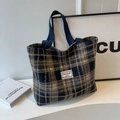 Sac cabas à carreaux rétro marine et beige en laine avec poignées en sangle épaisses - Grand Noir Sans Pendentif